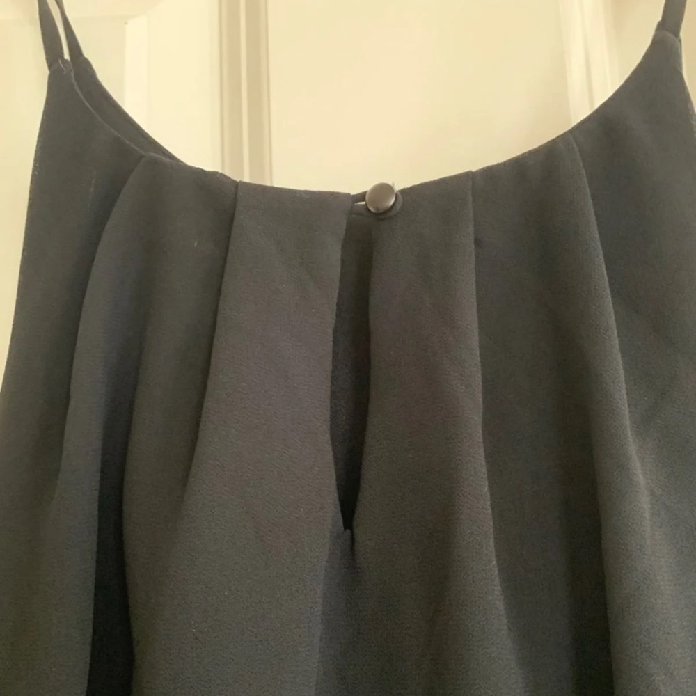 Dress (medium) - Picture 3 of 3